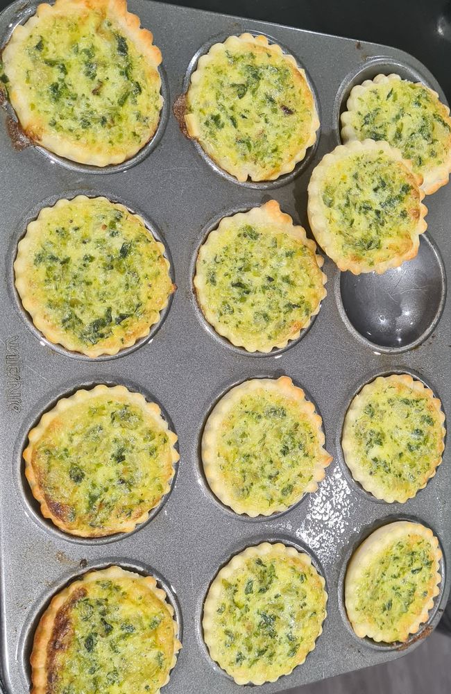 Mini Spinach Quiches | Chefadora