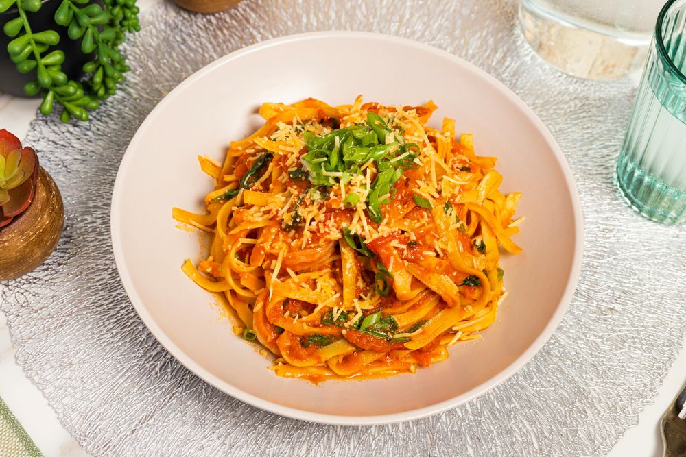 Pasta with Tomato and Dill Sauce | Chefadora