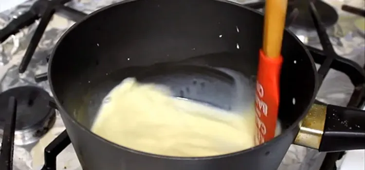 Step 2.1: Place the saucepan on low heat, stirring constantly