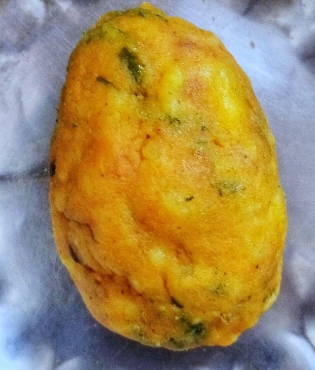 Step 1.1: Cover the egg completely with the potato mix and set aside