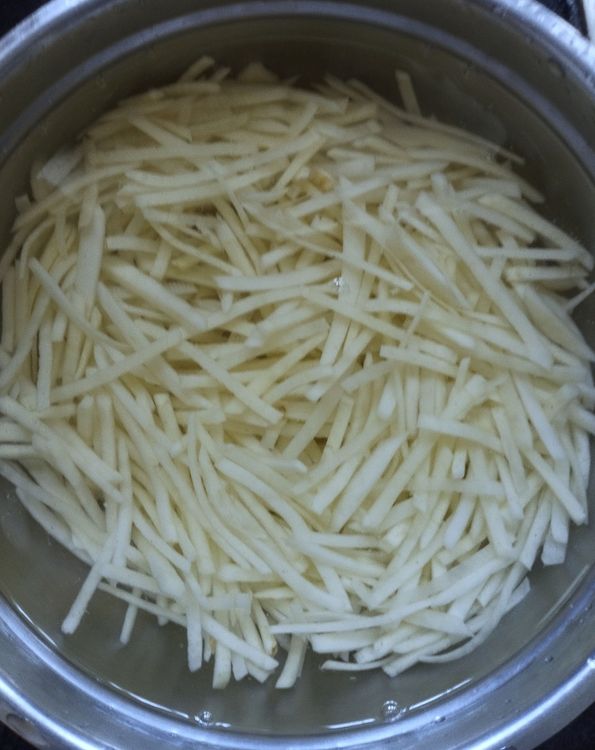 Step 1.1: Wash the sticks 3 or 4 times to remove the starch, or until the water becomes clear