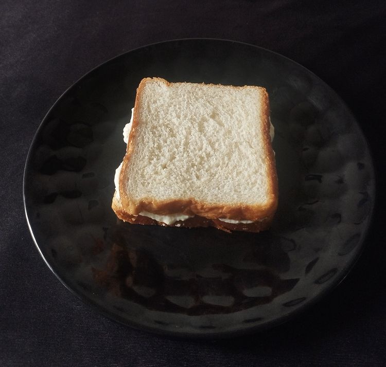 Step 2.1: Place another bread slice over it