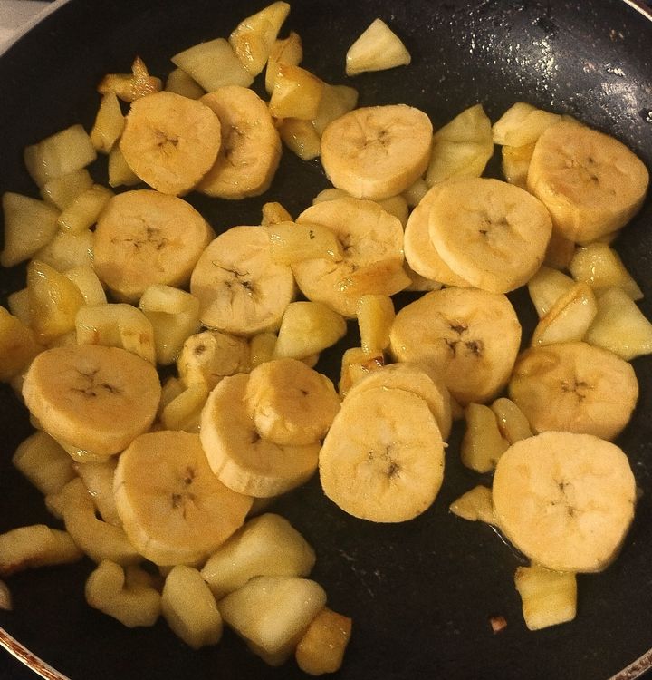 Step 1.1: Add round sliced banana and sauté until it turns light brown