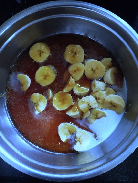 Step 1.1: In a blender, add the semolina-milk mixture, cooled jaggery syrup, ripe banana pieces, cardamom, and salt