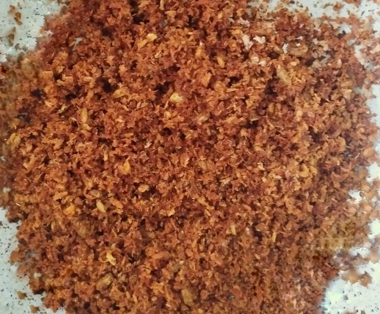 Step 2.1: Add 1/2 tsp of chilli powder and saute for 30 seconds
