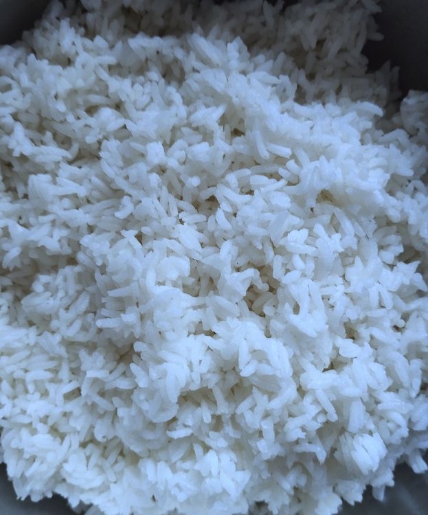 Step 1.1: Open the lid and transfer the rice to a bowl