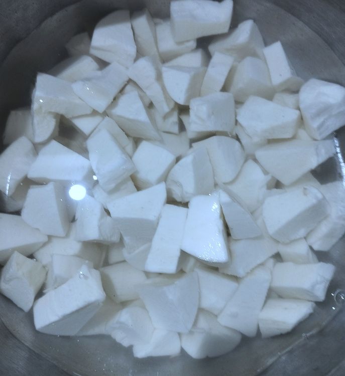 Step 1.1: Boil the tapioca with enough water for 2-3 minutes and strain it