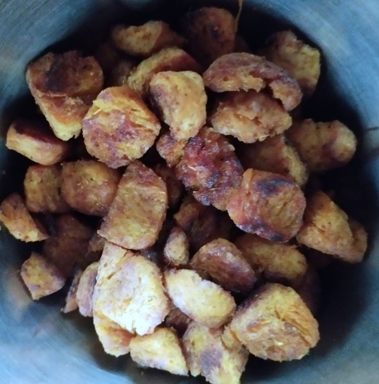 Step 1.1: Transfer the fried soya chunks to a blender and just crush them