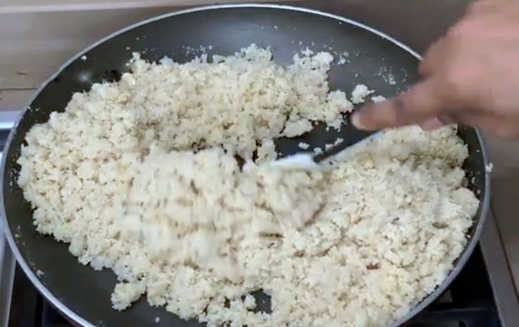 Step 1.2: Add the roasted rava