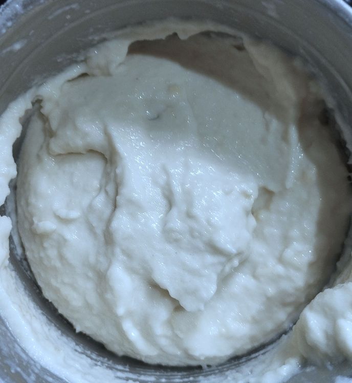 Step 2.1: Grind the urad dal to a fine paste using 1-2 tbsp of water
