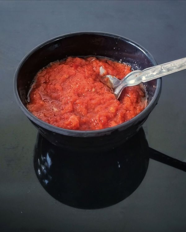 No-Cook Tomato Chammanthi (Chutney) recipe