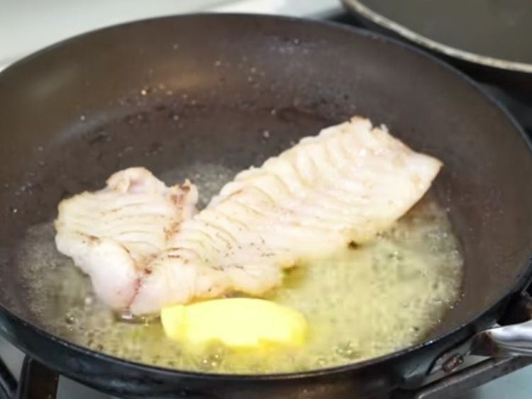 Step 4.1: On the other side of the same pan, add 2 more tbsp of ghee
