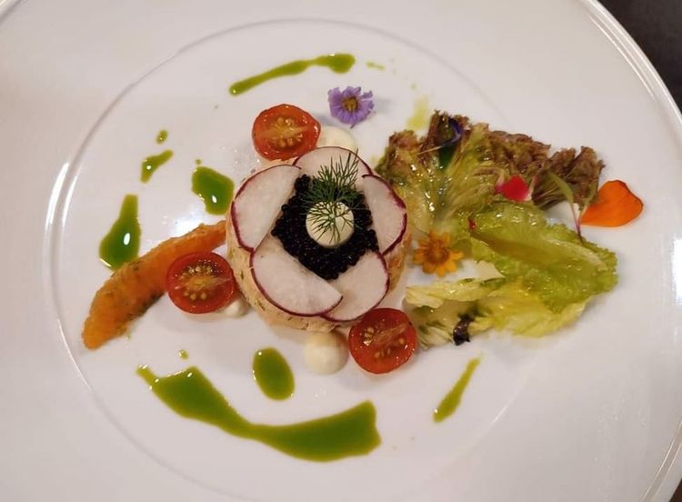 Mixed Lettuce Salad with Citrus Dressing recipe