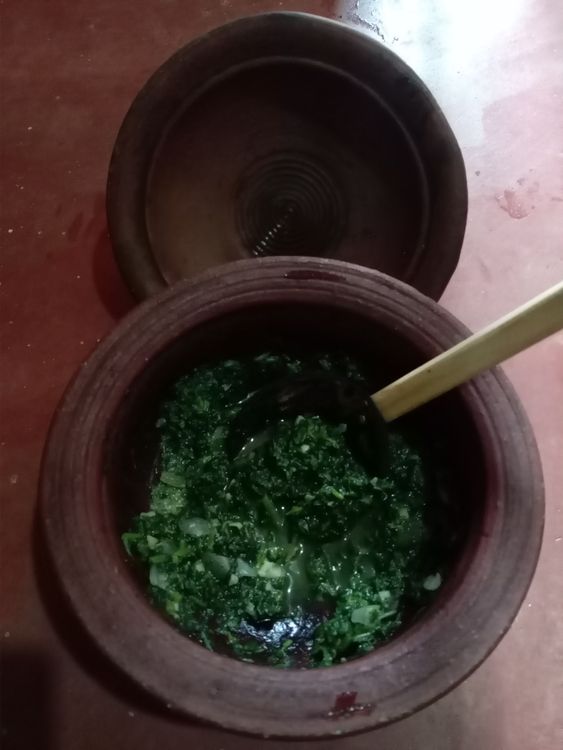 Step 2.1: Crush the spinach with a spoon
