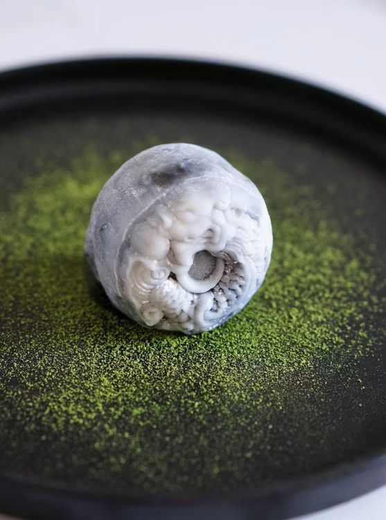 Step 2.3: Wrap the bowl with plastic wrap, poke holes with toothpicks, boil water, and steam for about 15 minutes (or microwave on high heat for 3 to 4 minutes)