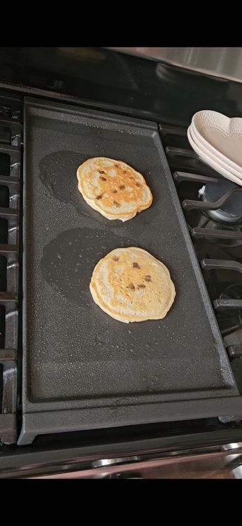 Step 2.1: Flip the pancakes and cook until golden brown on the other side