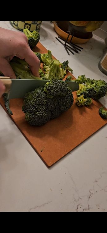 Step 1.1: Cut the broccoli into florets, removing the tough stem