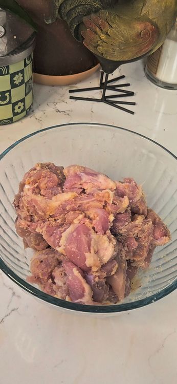 Step 1.1: Toss the chicken with almond flour, garlic powder, ginger powder, salt, pepper, and red pepper flakes