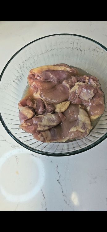 Step 1.1: Place the chicken and tarragon vinegar in a bowl and turn to coat