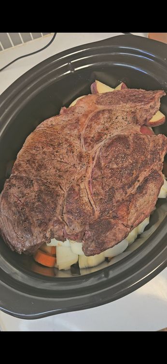 Step 3.1: Place the seared roast on top of the vegetables