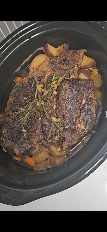Step 5.1: Cover and cook on LOW for 8–9 hours or HIGH for 4