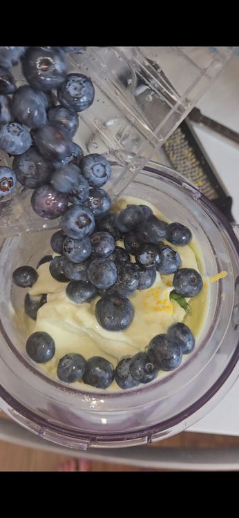 Step 1.2: Add a little more almond milk after the first mix and mix again if it still appears icey