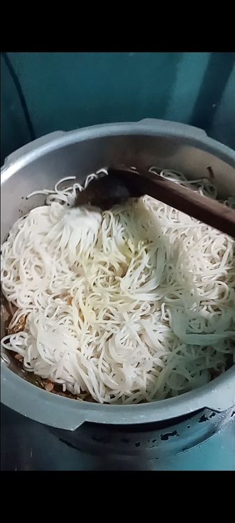 Step 3.1: Add the cooked noodles to the pan, and mix everything together