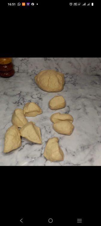 Step 2.1: Divide the dough into 8 equal pieces