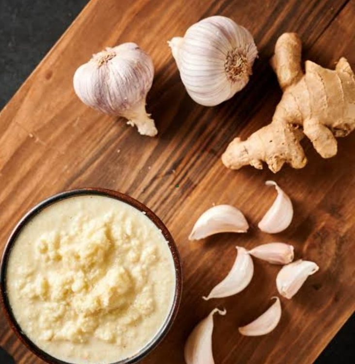Step 1.1: Take a grinder and add ginger and garlic to make a smooth ginger garlic paste