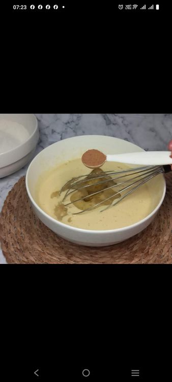 Step 1.2: Mash the bananas and add them to the egg mixture along with the vanilla essence and cinnamon powder, if using