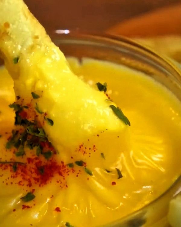 Crispy French Fries with Homemade Cheese Sauce recipe