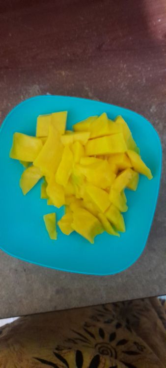 Step 1.1: Add a cup of pineapple,mango,milk and blend