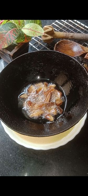 Step 5.1: In a small pan, heat 1 tablespoon of ghee