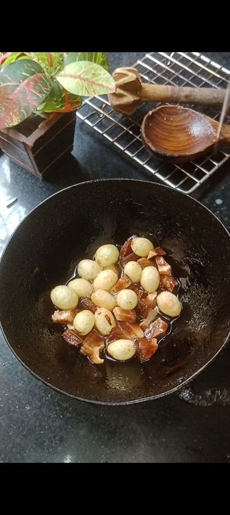 Step 5.3: In a small pan, heat 1 tablespoon of ghee