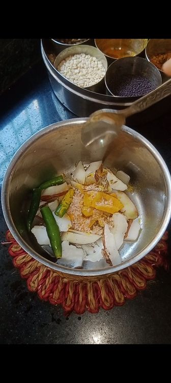 Step 1.1: Till beans carrot cook, let's make coconut dry paste