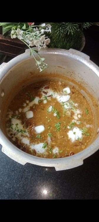Step 1.5: Add white butter, cream and garnish some coriander leaves