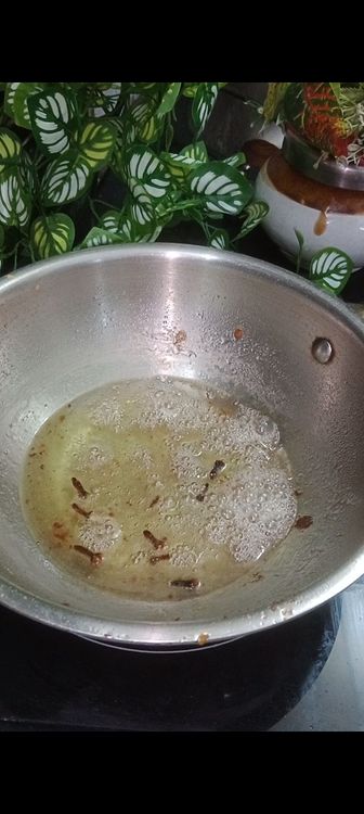 Step 2.3: In a pan, dissolve the sugar with enough water to just cover it (about ½ cup)