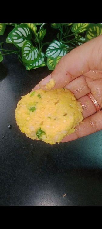 Step 2.1: Heat oil in a deep frying pan over medium heat