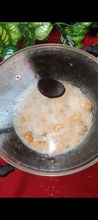 Step 1.3: Add boiled milk , stir and cover