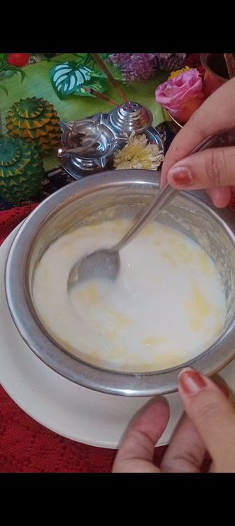Step 1.2: Lastly add 16 spoons of raw milk and mix altogether