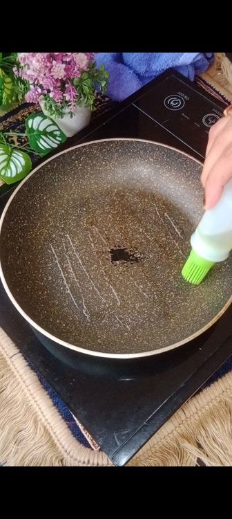 Step 1.1: Shallow fry in a flat pan with 1 tsp oil/ ghee on both the sides