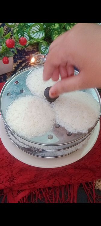 Step 1.1: Steam the upwas ki idlis for 15-18 min
