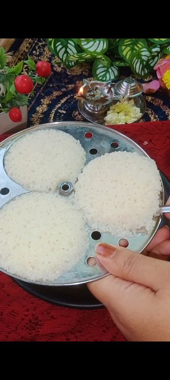 Step 1.2: Steam the upwas ki idlis for 15-18 min