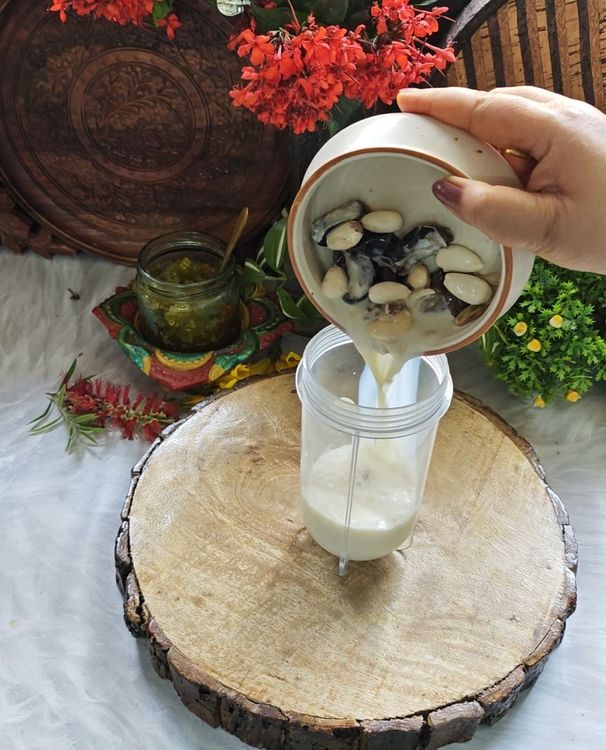 Step 1.1: Blend the soaked nuts with milk in a mixer