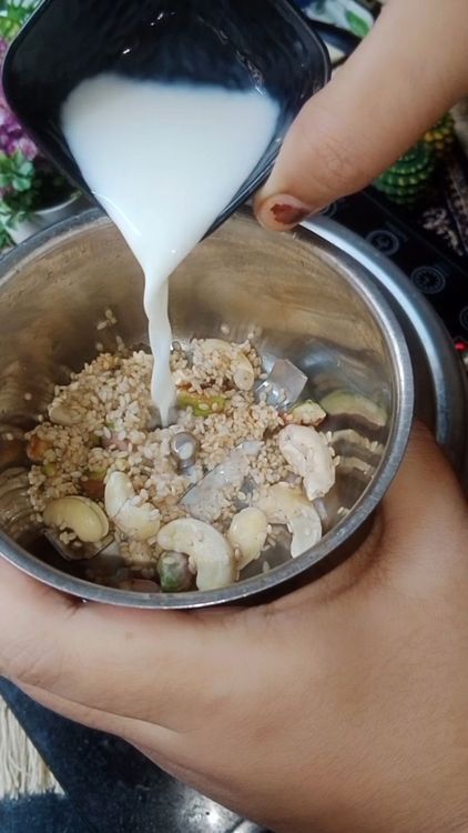 Step 2.1: Pre soak sesame seeds, cashew nuts and pistachios for 30 min