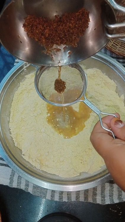 Step 1.1: Transfer the dry ingredients to a large plate , boil ajwain in water for about 10 minutes