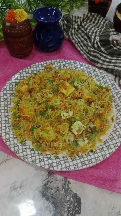 Step 1.1: Let the biryani settle for few minutes so that flavours blend well in it