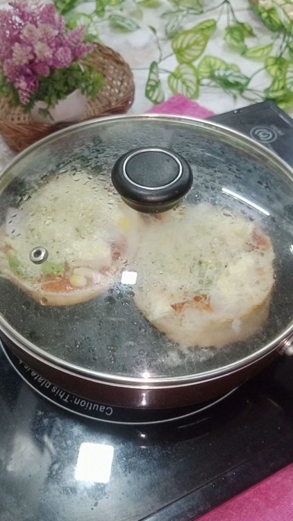 Step 1.3: Lightly toast them on the pan with a little butter or oil , sprinkle some water drops to avoid burning at the bottom