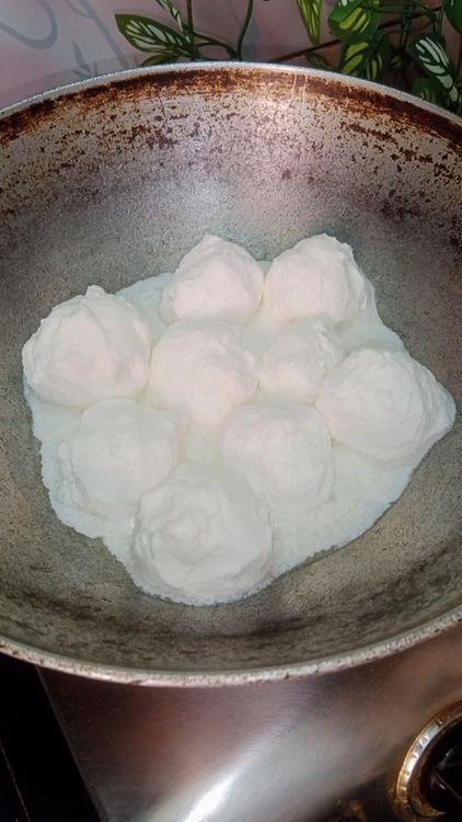 Step 1.2: Place the washed loni in a heavy-bottomed pan or a thick vessel over medium heat