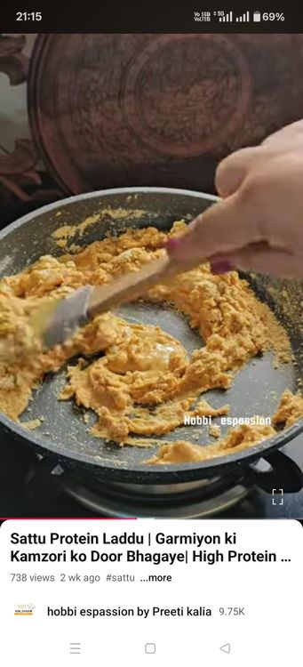 Step 2.1: Heat 2 tbsp of ghee in the same pan, add Sattu powder, and cook on low heat for 2 minutes